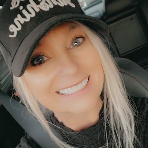 Meet your Posher, Tonja